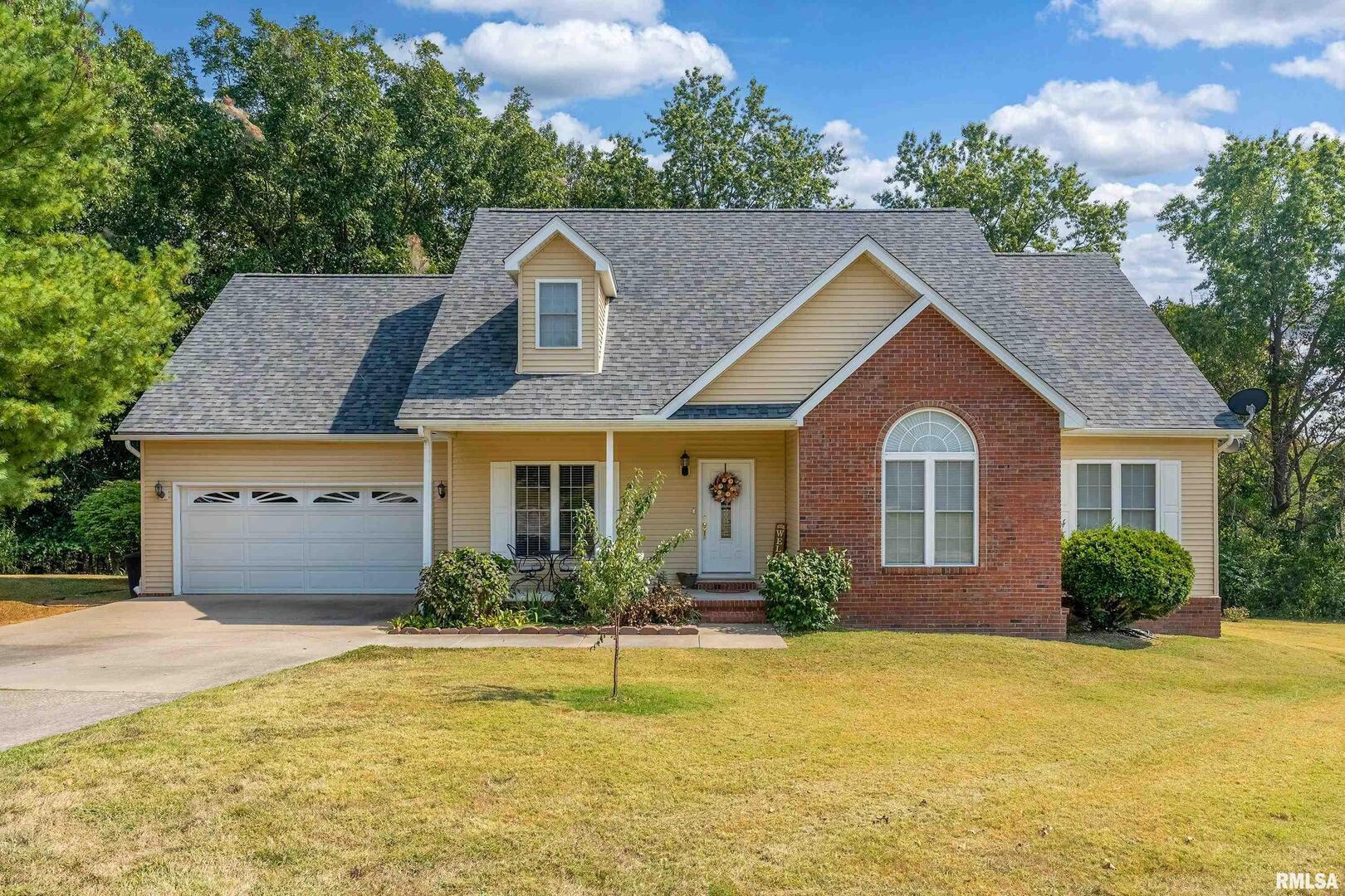 145 OAKVIEW Road, Carbondale, IL