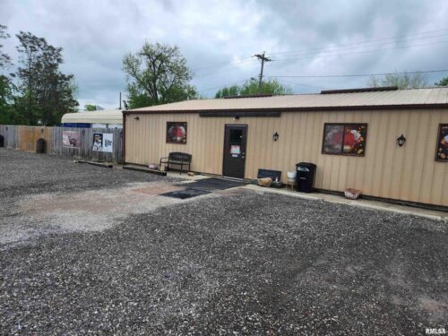 131 E MAIN Street, Ashley, IL