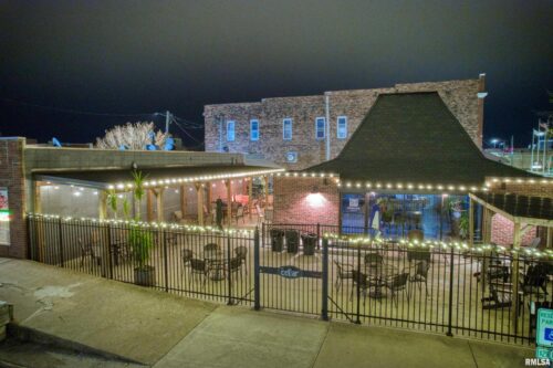 101 W MONROE Street, Carbondale, IL