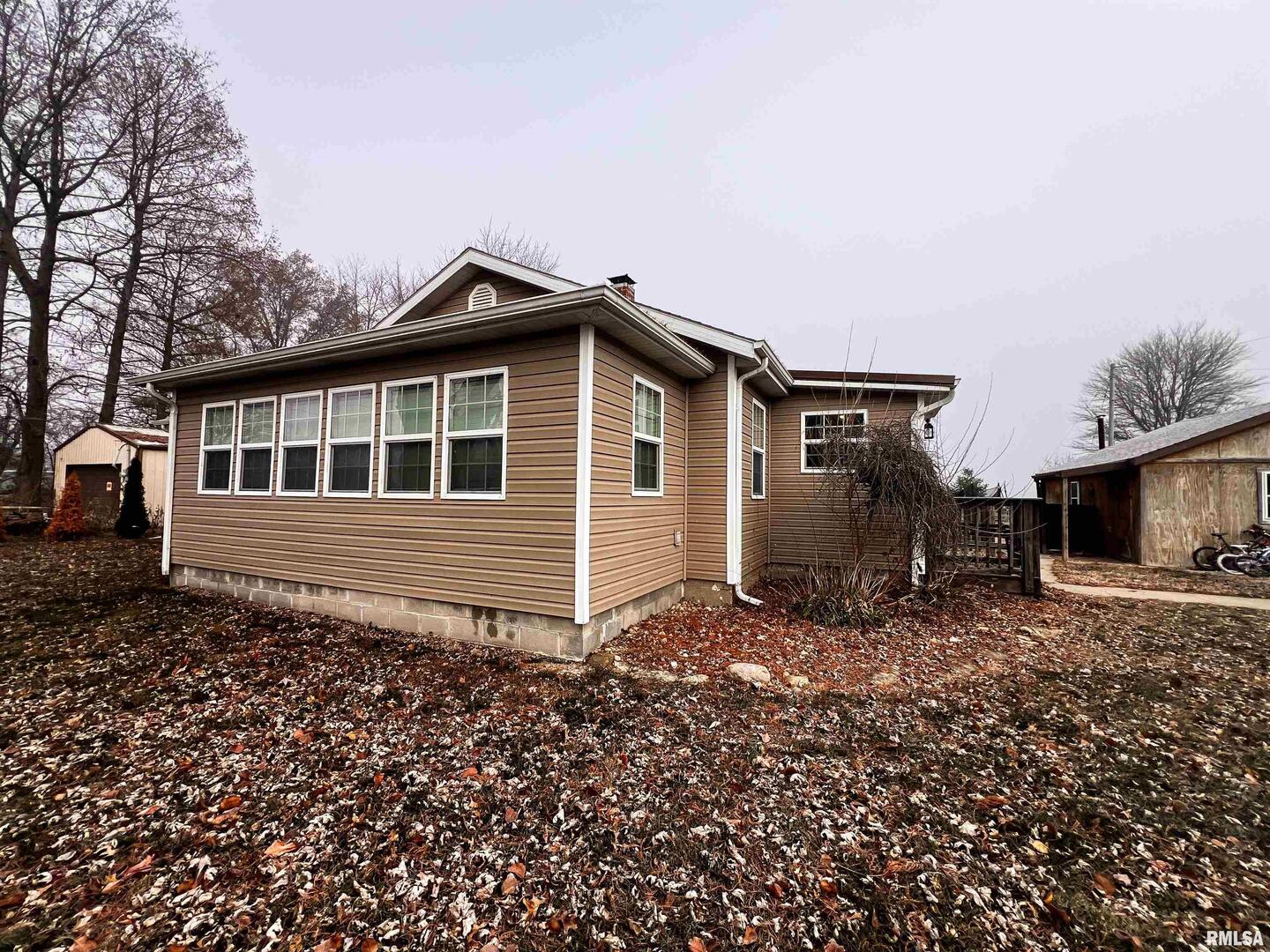 829 E JEFFERSON Street, IL