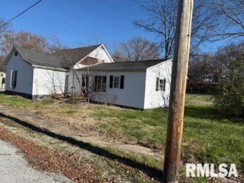 124 MICHIGAN Street, Harrisburg, IL