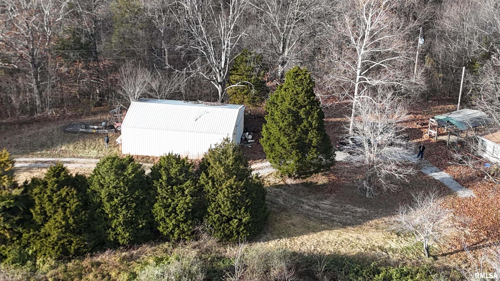 535 CASS Lane, Cobden, IL