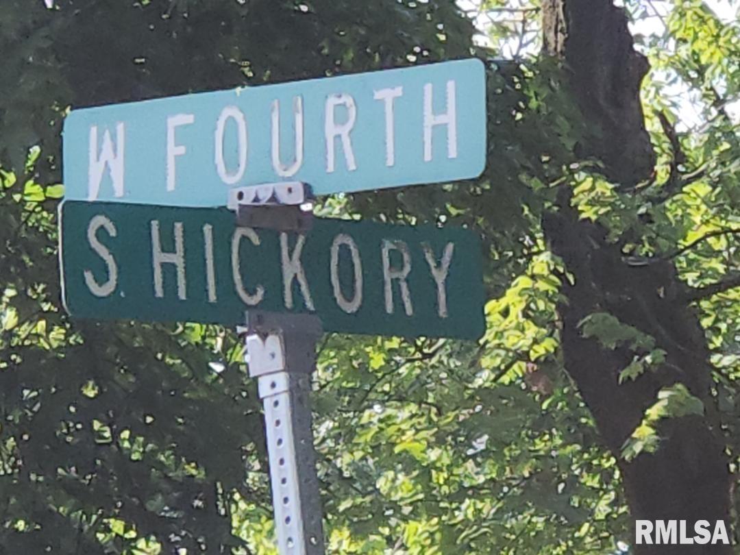 327 S HICKORY Street, Centralia, IL