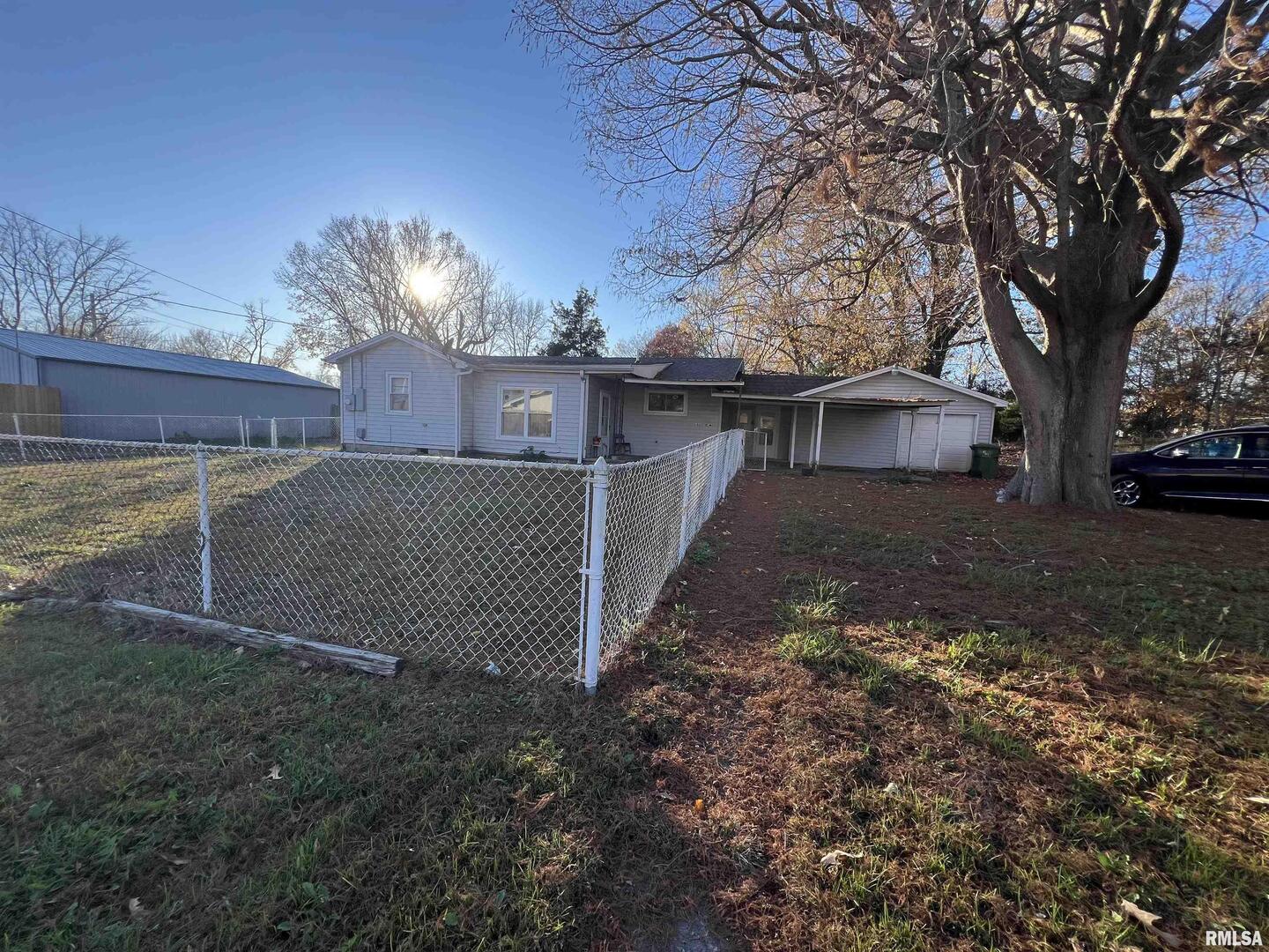 202 S ELM Street, Cambria, IL