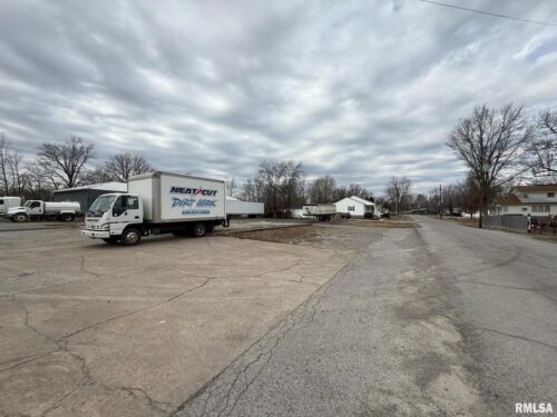 1200 S COURT Street, Marion, IL