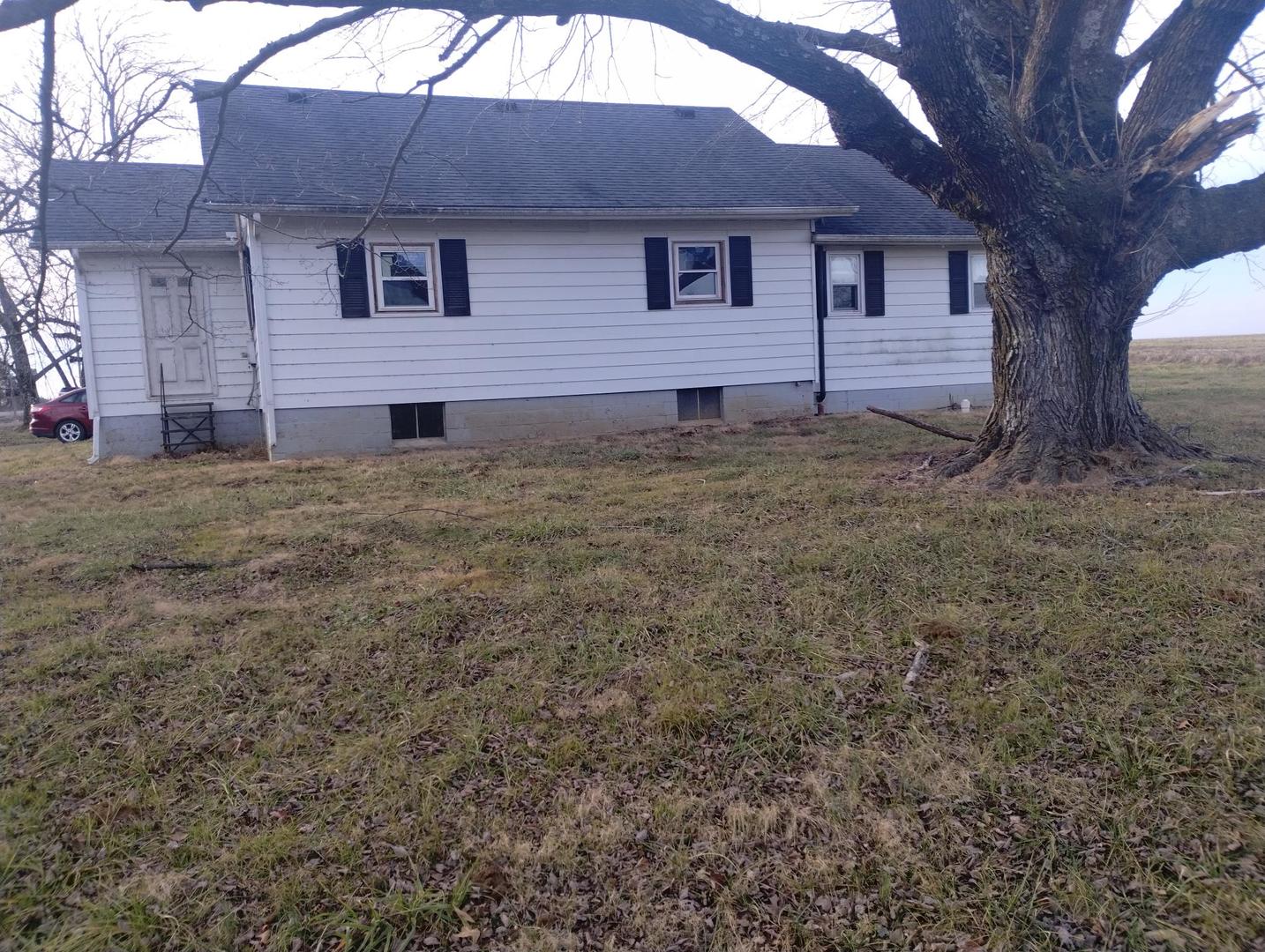 3936 W Sycamore Street, Carterville, IL