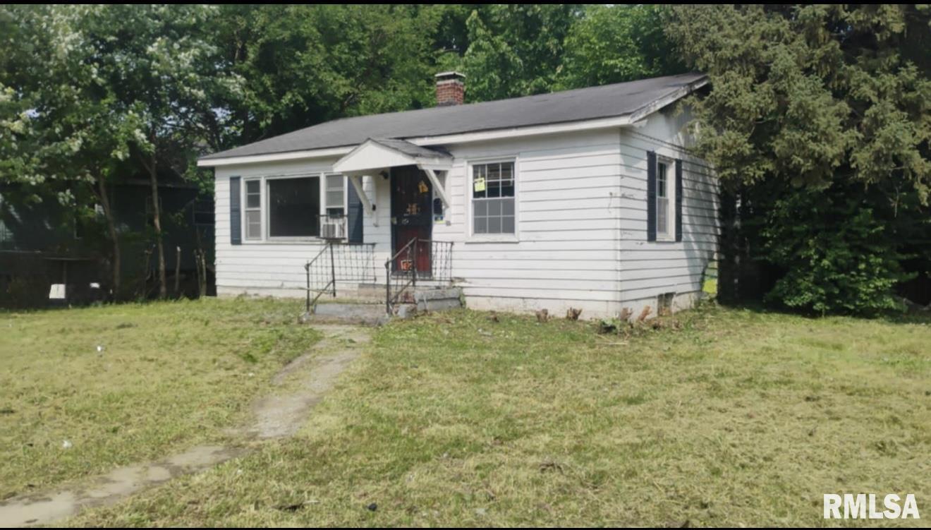 800 N 39TH Street, East St. Louis, IL