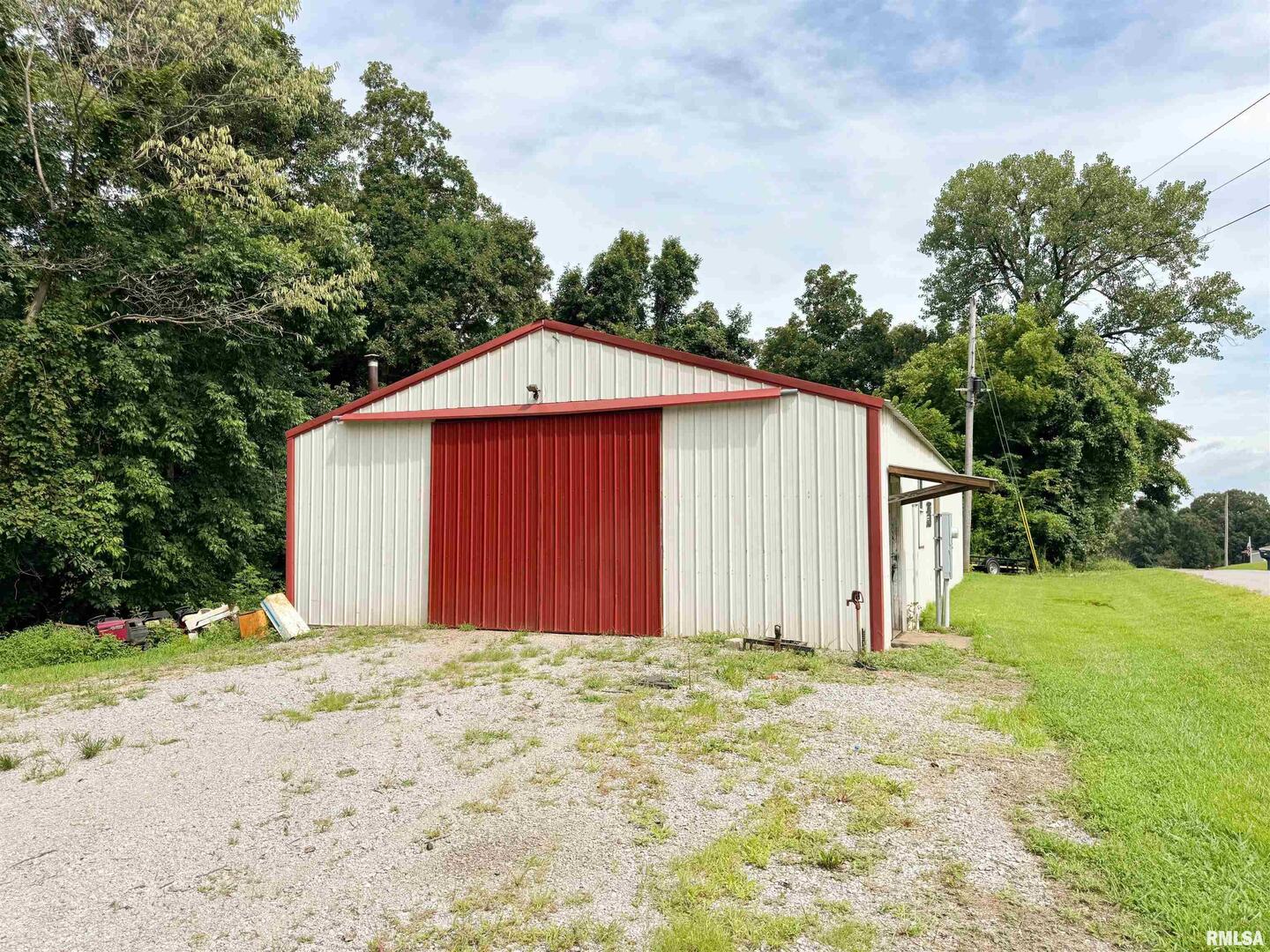 211 SPRING Street, Dongola, IL