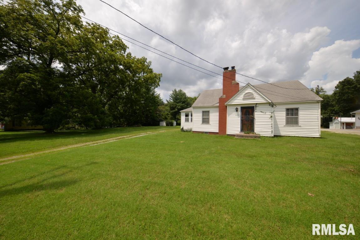 909 & 905 FAIRFIELD Road, Mt Vernon, IL
