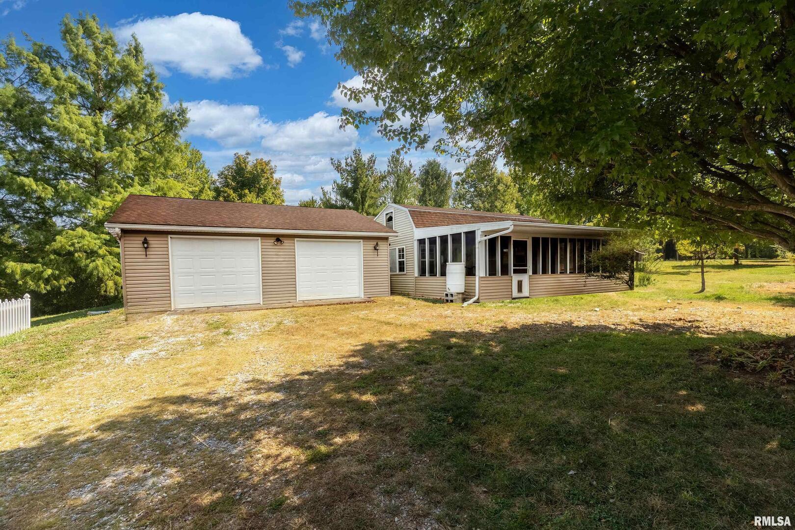 350 Oak Grove Road, Makanda, IL