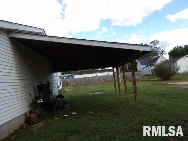 205 W WASHINGTON Street, Carrier Mills, IL