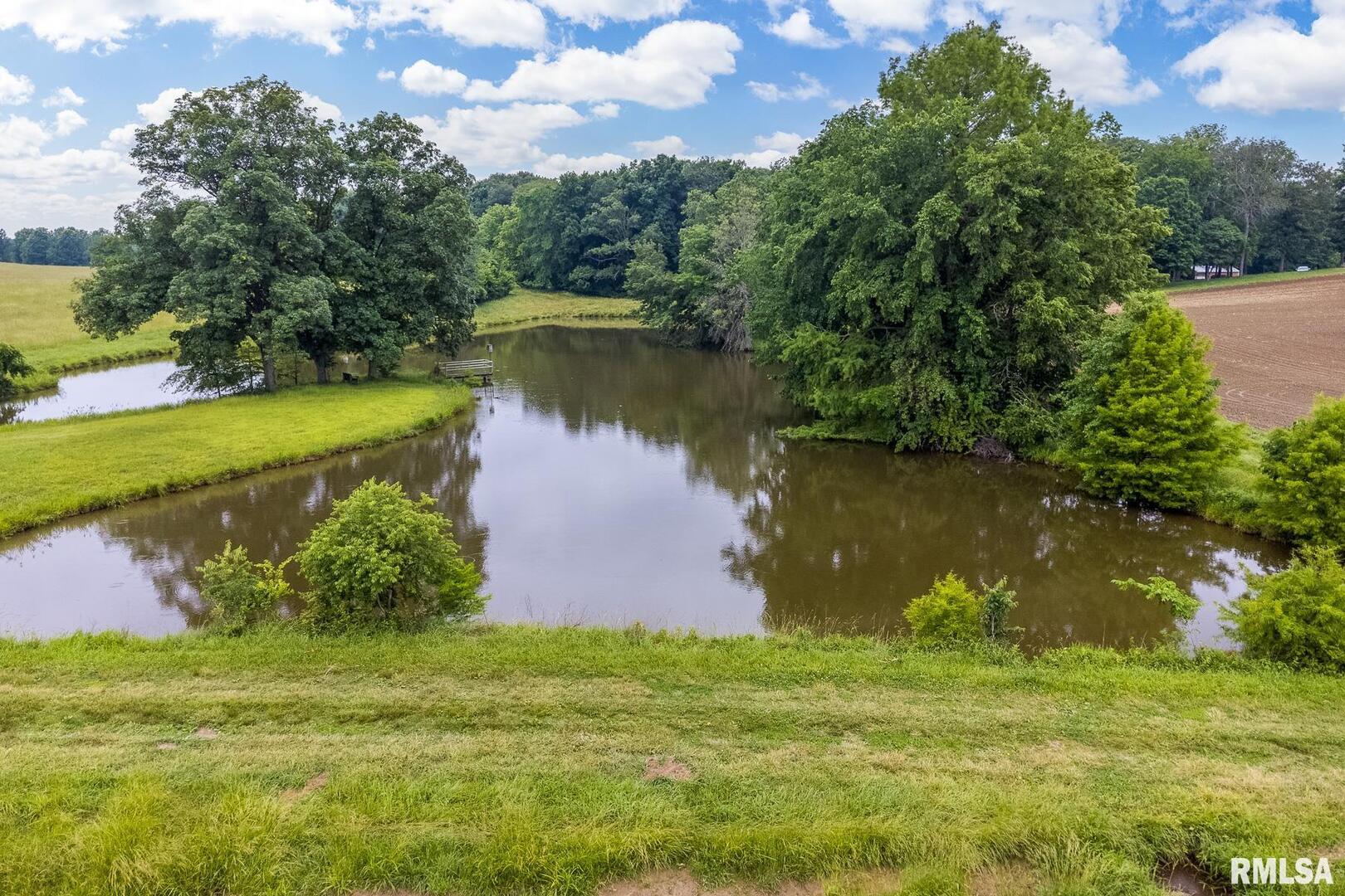 E LAKE Drive, Greenville, IL