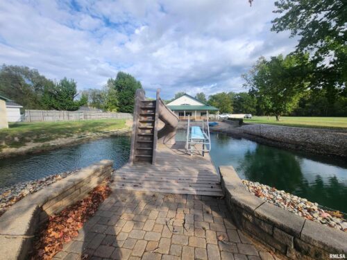 2878 Sunfield Road, Duquoin, IL