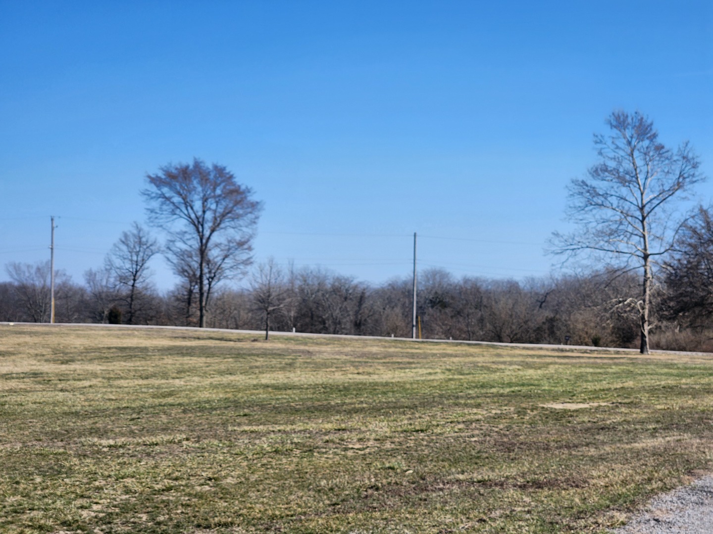 821 Bluebell Road, Duquoin, IL