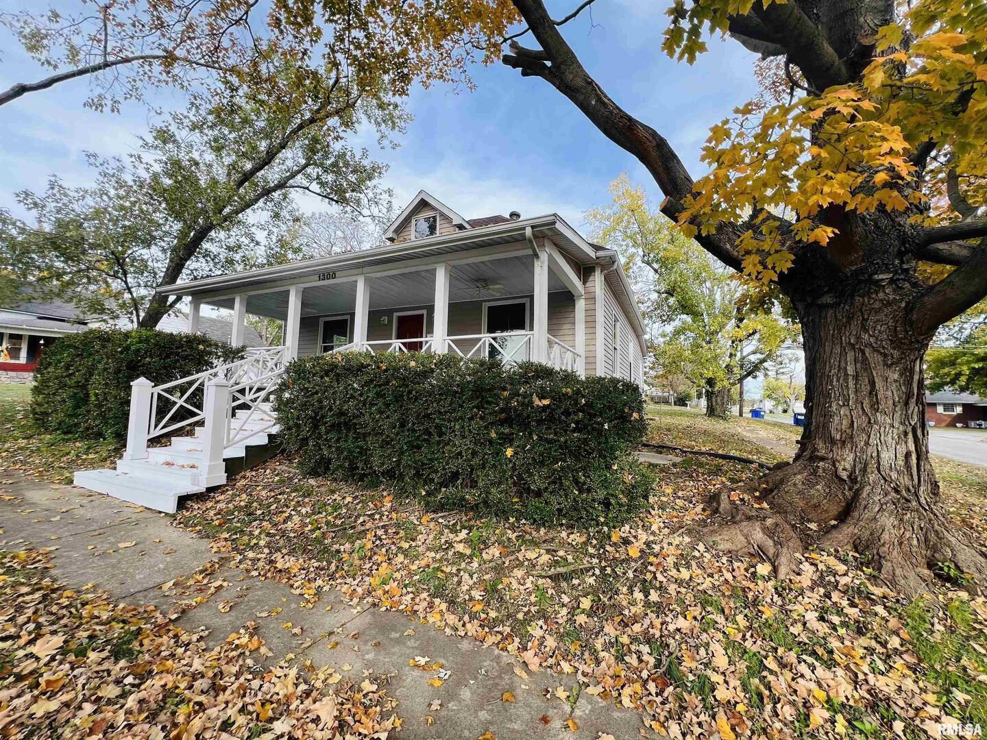 1300 LINCOLN Street, Eldorado, IL
