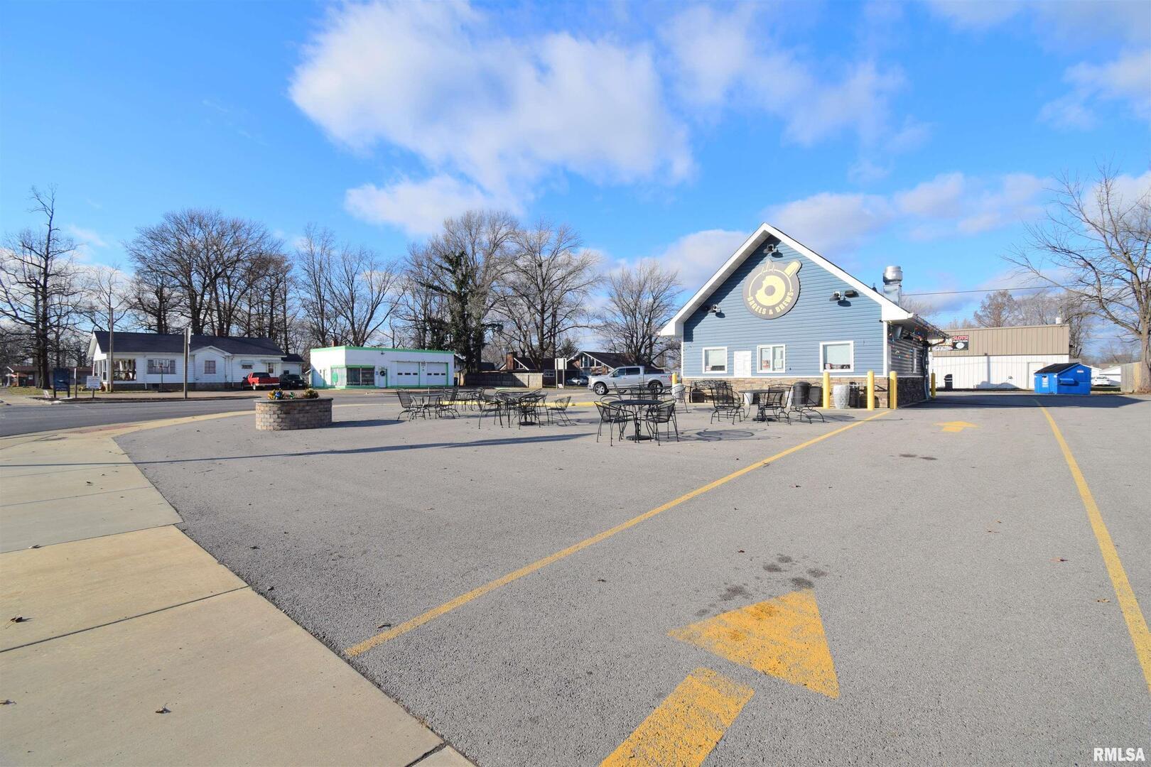 102 N PARK Street, Sesser, IL
