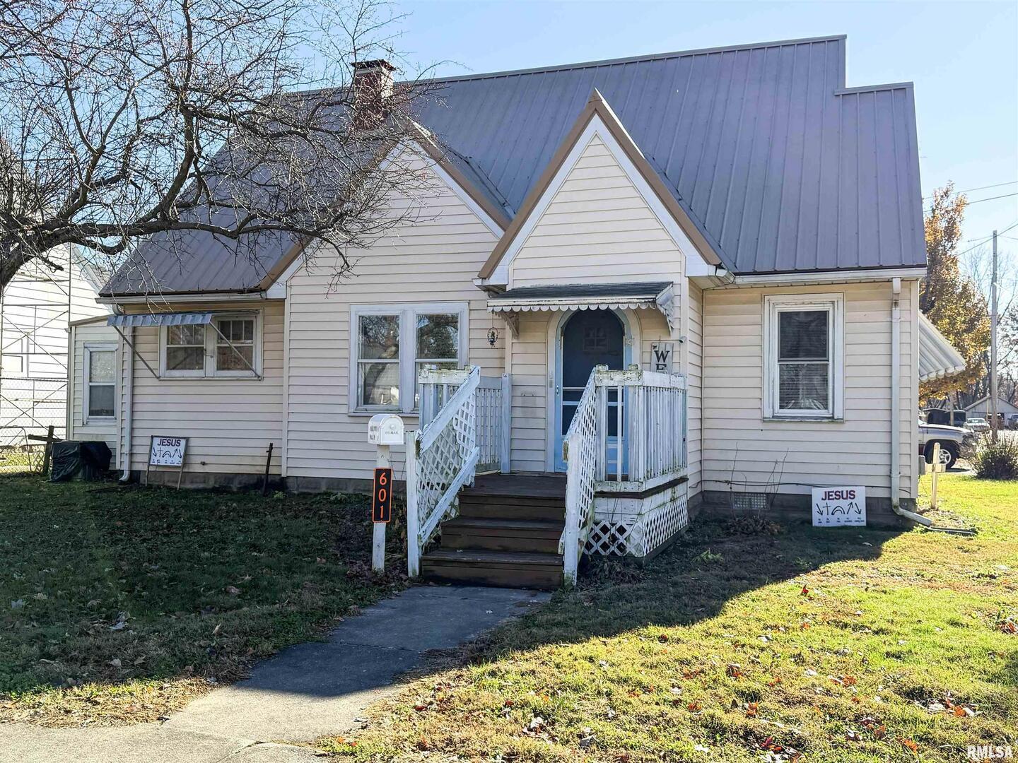 601 E LAFAYETTE Street, Olney, IL