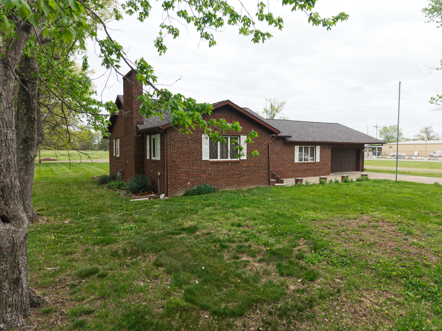 8576 Old 13 Route, Marion, IL