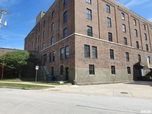 736 FEDERAL Street #1-104, Davenport, IA