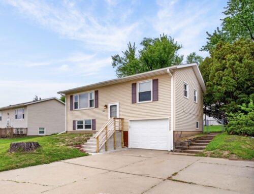 1229 13TH Avenue, Clinton, IA