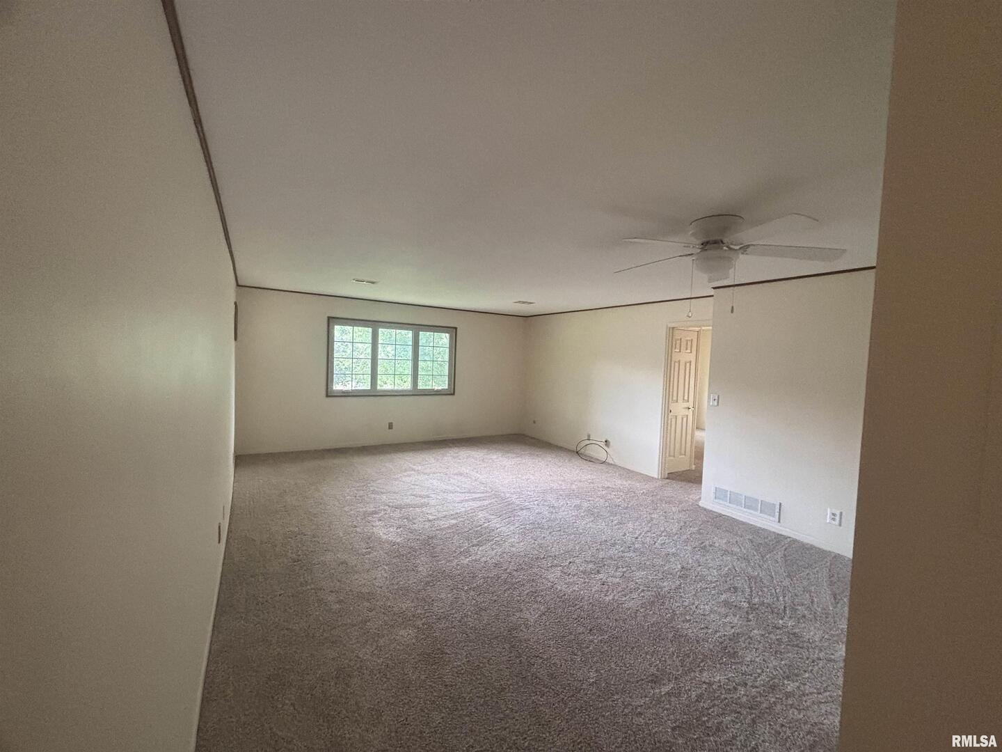 920 17TH Street #28, Moline, IL