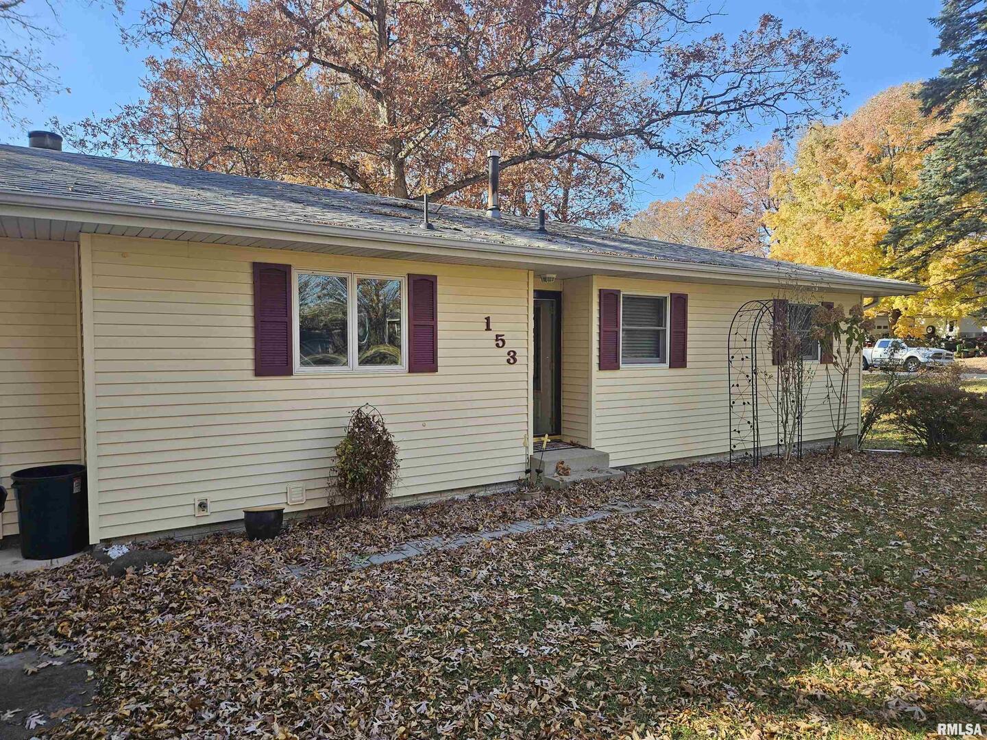 153 DEER PARK Drive, Geneseo, IL