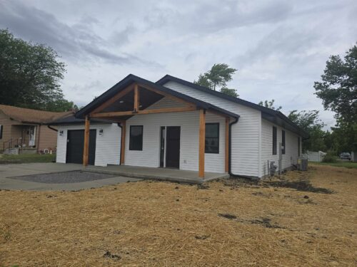 1005 Augusta Road, Carthage, IL