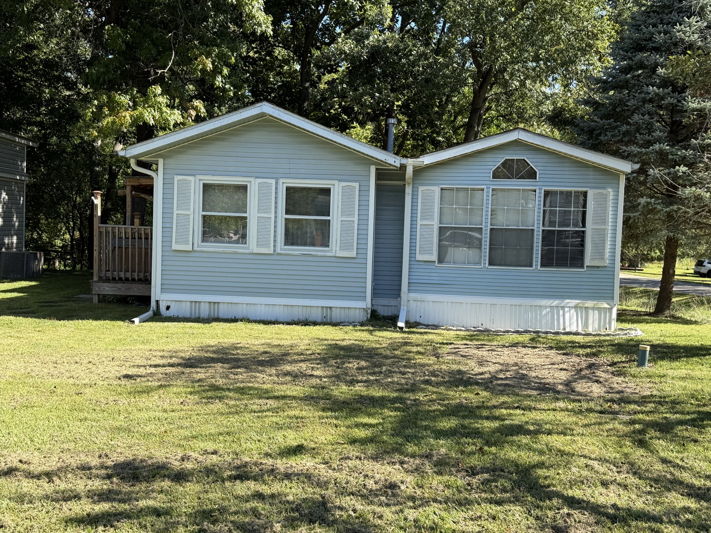 11-250 Woodhaven Lakes, Sublette, IL