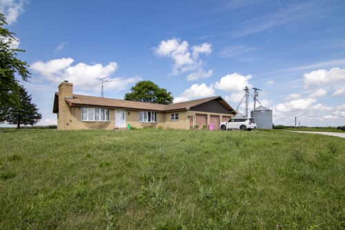 3740 N 1300e Road, Kempton, IL
