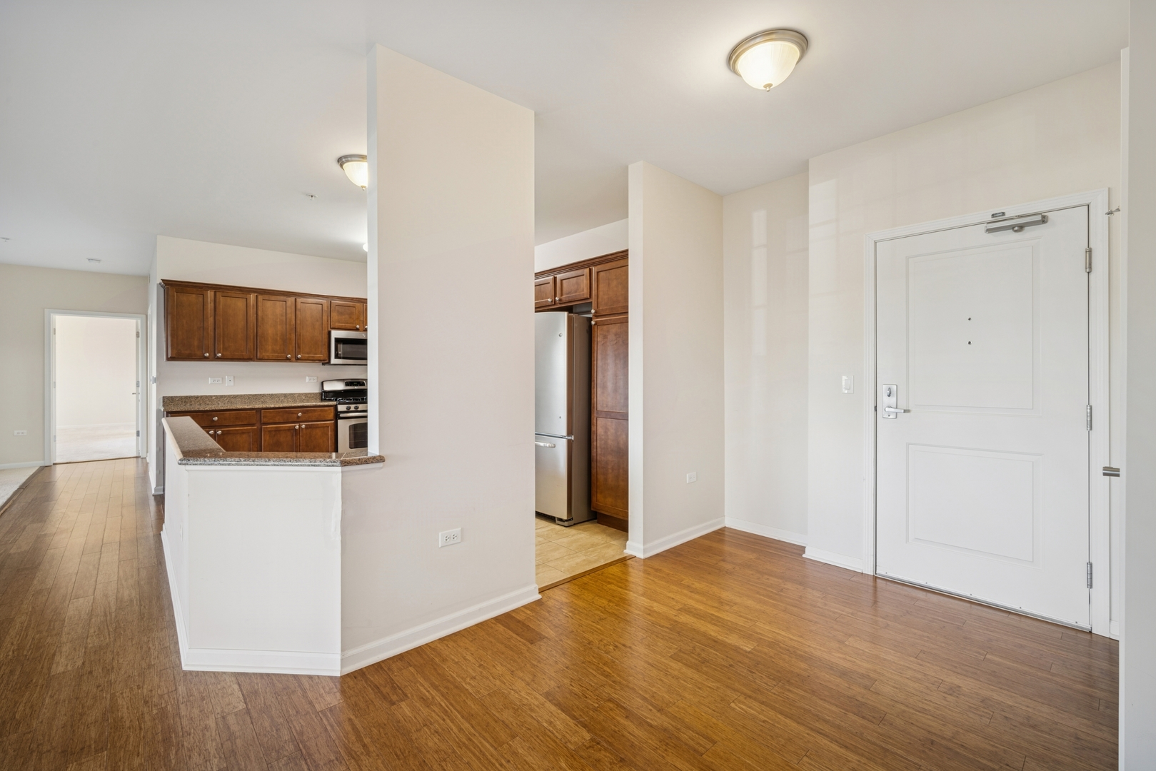 2220 Founders Drive #119, Northbrook, IL