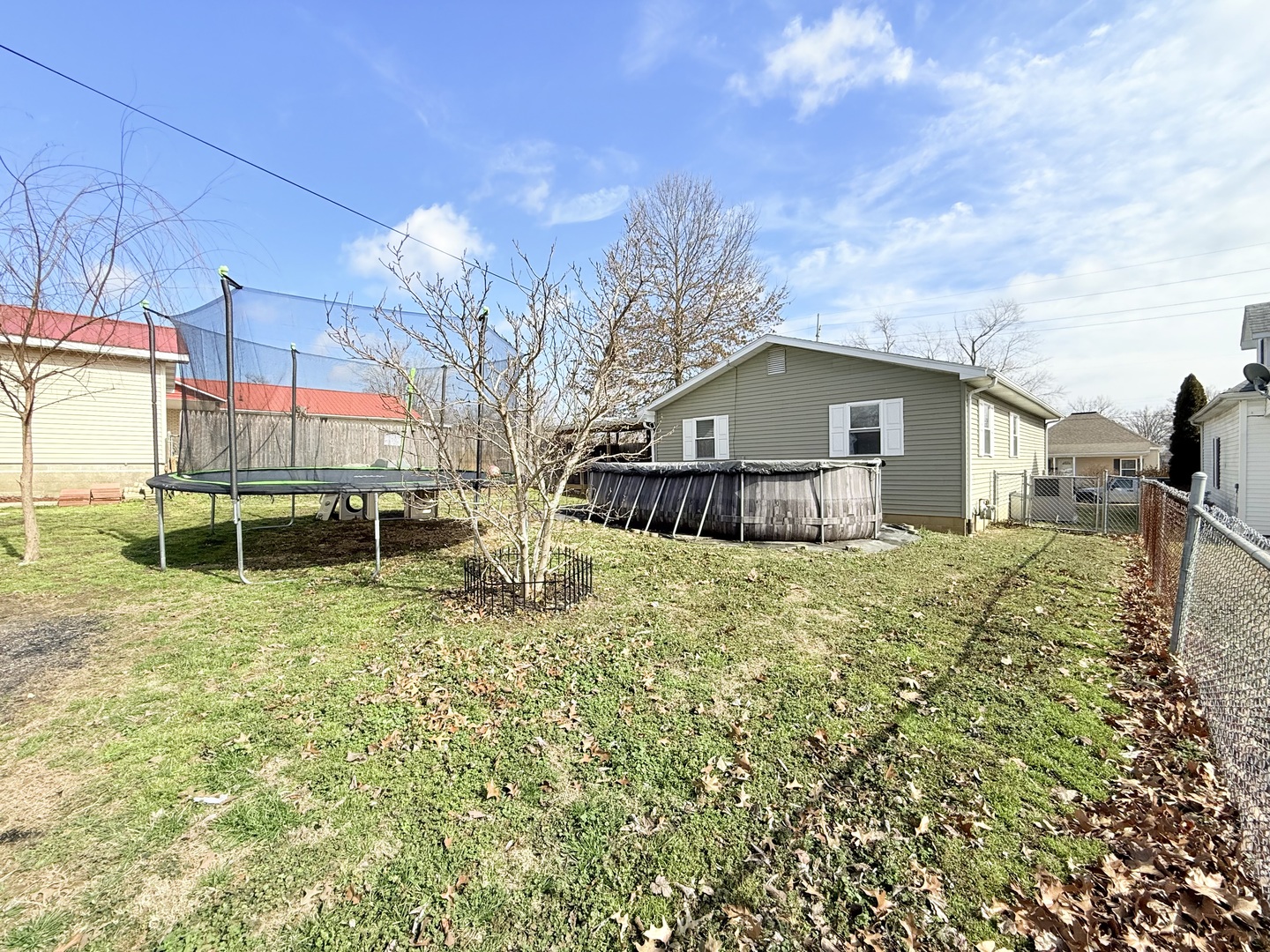 1413 Mckinley Street, Harrisburg, IL