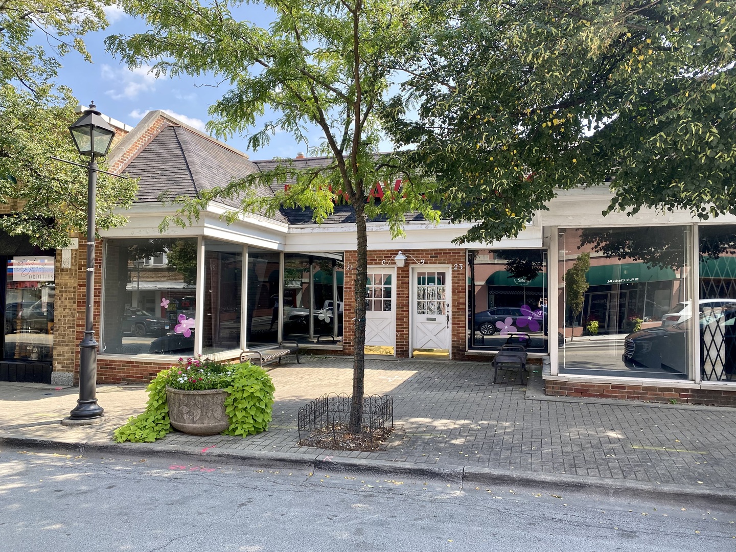 21-25 W St Charles Road, Lombard, IL