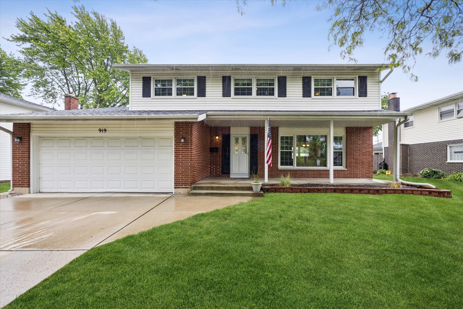 919 E Ironwood Drive, Mount Prospect, IL