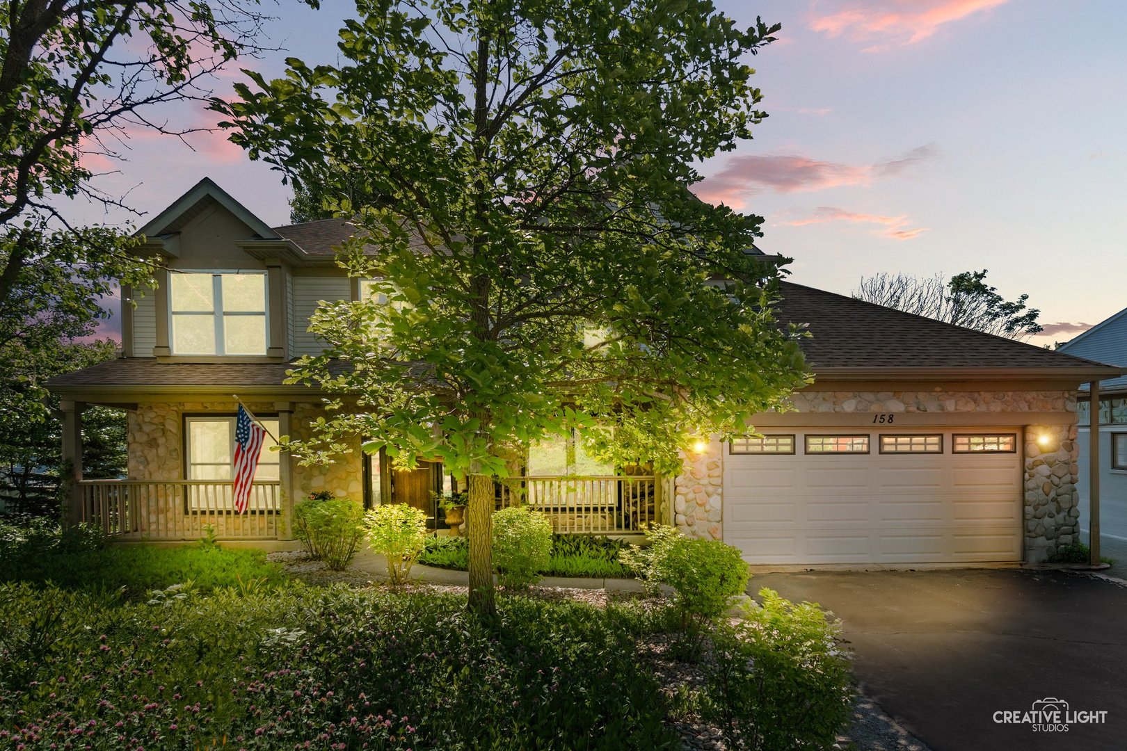 158 Edgewater Lane, Sugar Grove, IL