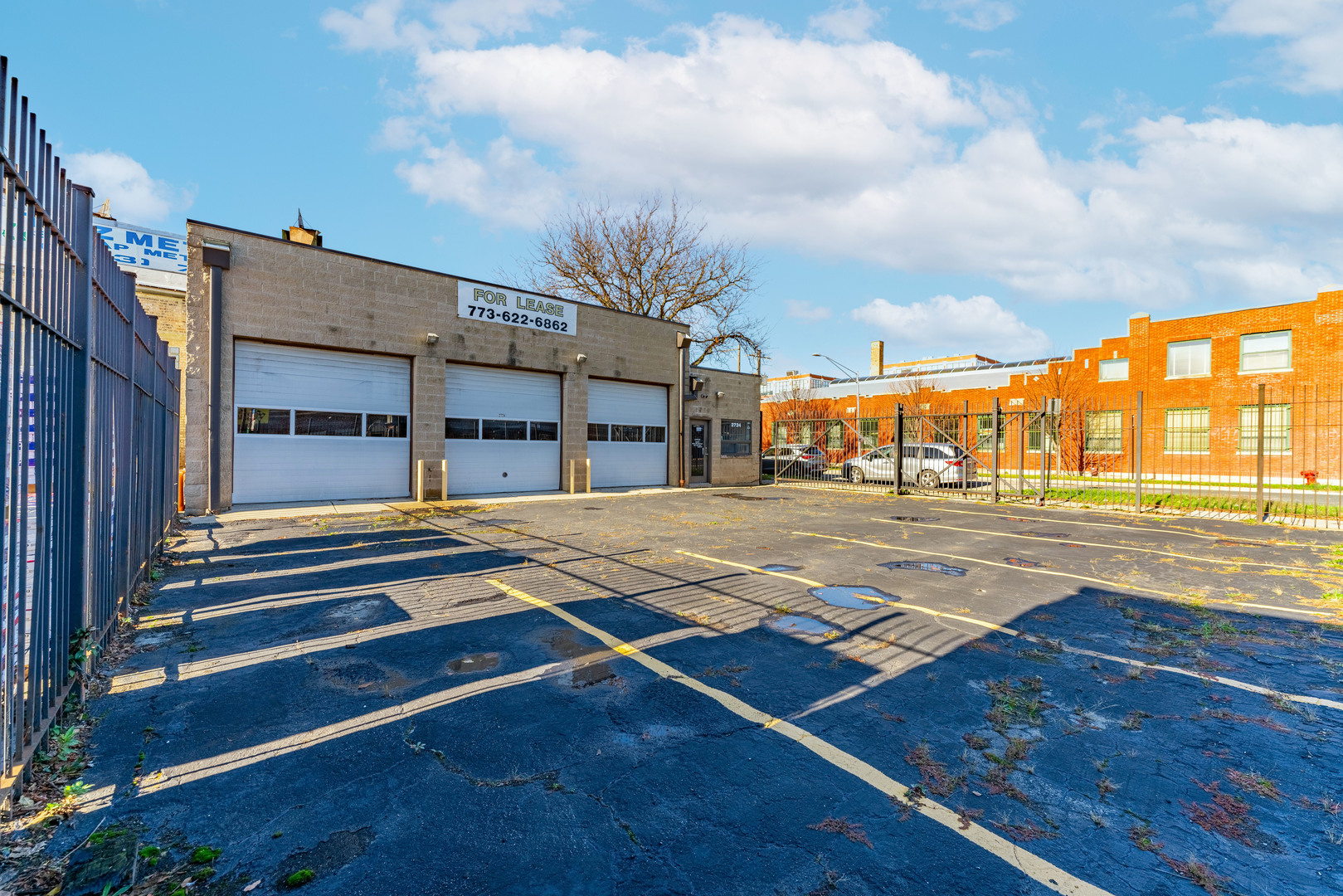 2724 N Pulaski Road, Chicago, IL