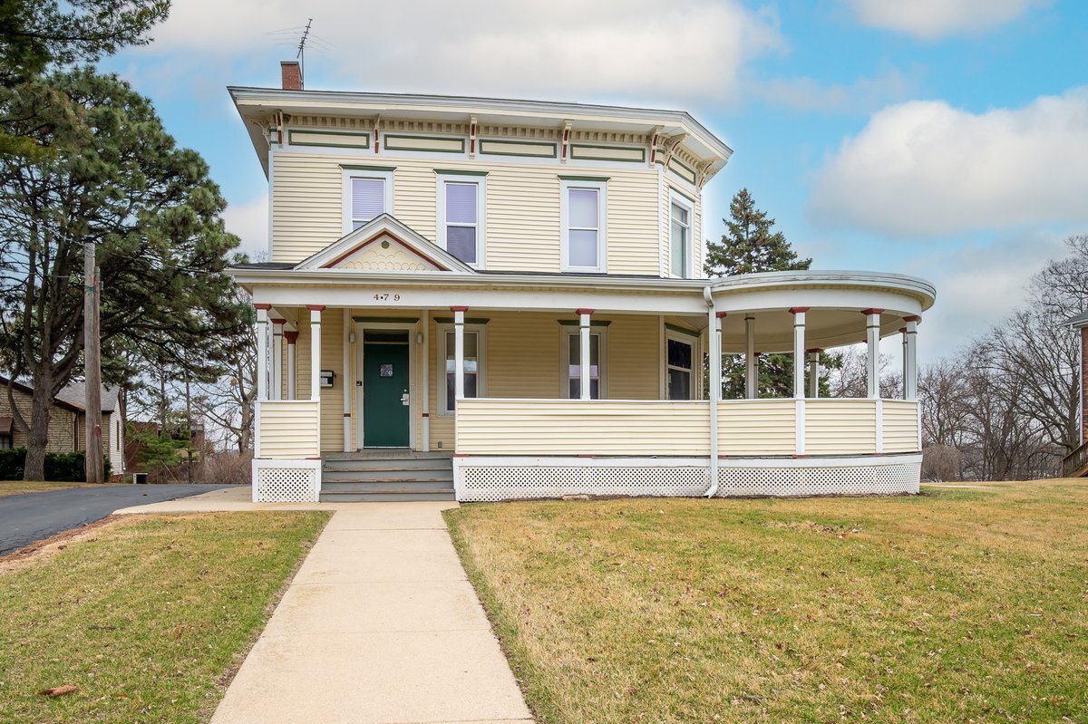 479 N Lake Street, Aurora, IL