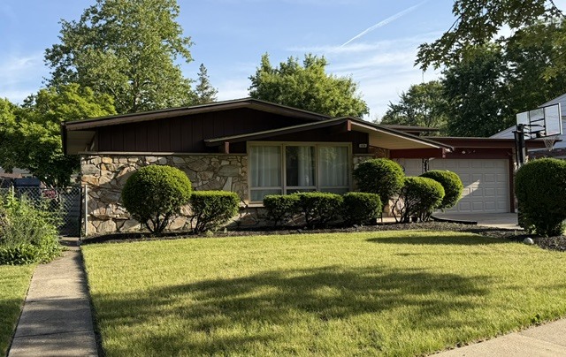 1028 W Strieff Lane, Glenwood, IL