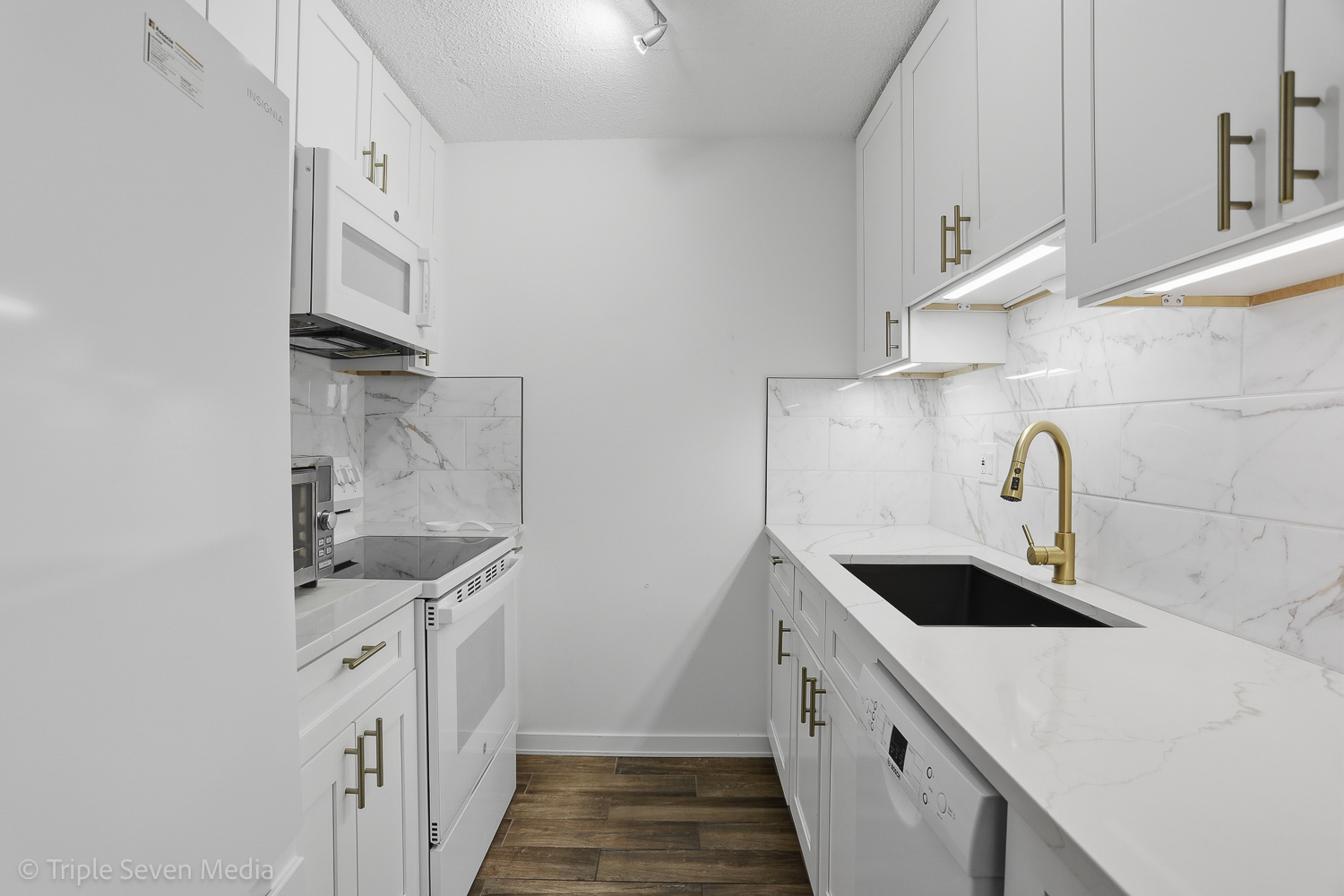1043 S York Road #402, Bensenville, IL