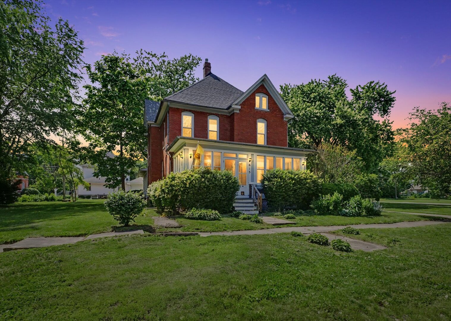 615 N William Street, Farmer City, IL