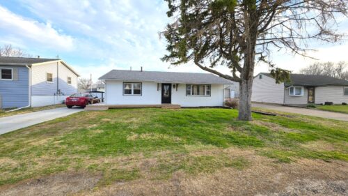 1426 Davenport Street, Leclaire, IA