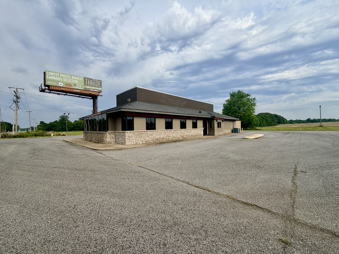 2047 E 5th Street, Metropolis, IL