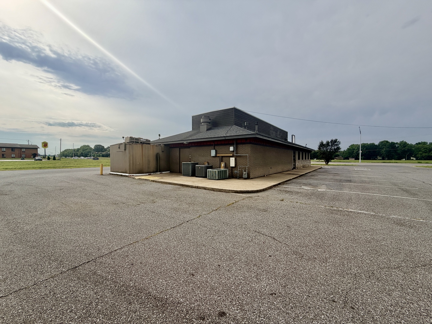 2047 E 5th Street, Metropolis, IL