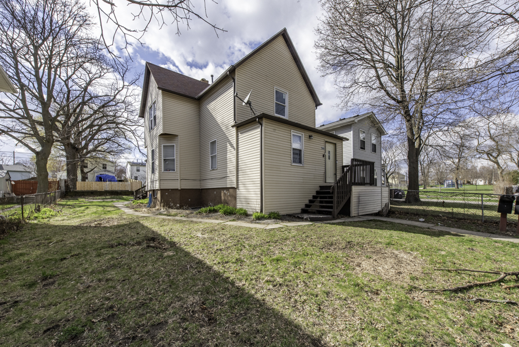 644 Lenox Avenue, Waukegan, IL