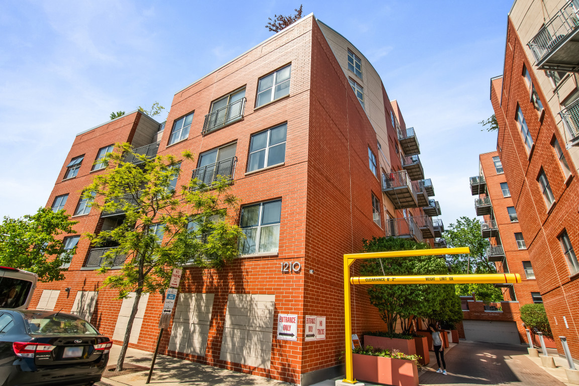 1210 Chicago Avenue #305B, Evanston, IL
