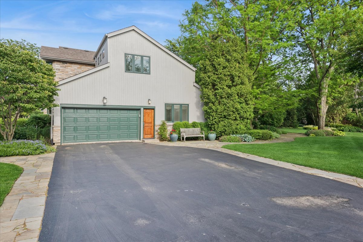 500 Parkview Place, Burr Ridge, IL