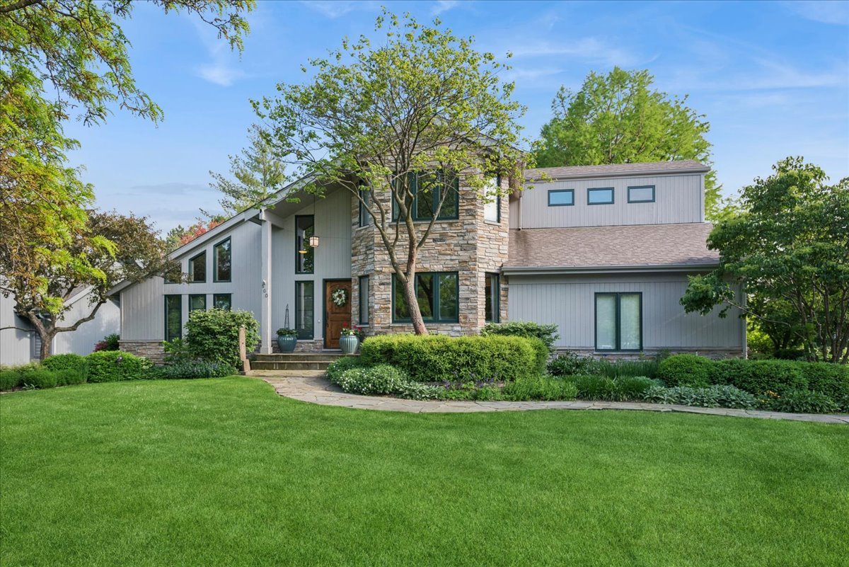 500 Parkview Place, Burr Ridge, IL