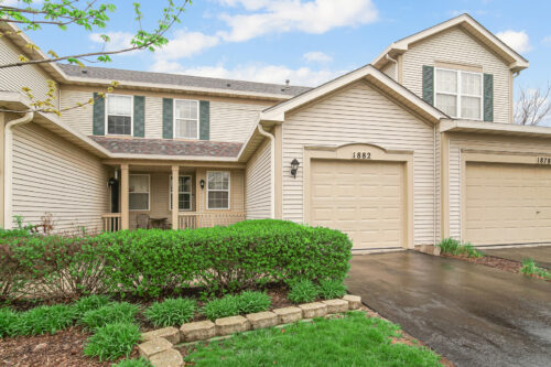 1882 N Wentworth Circle, Romeoville, IL