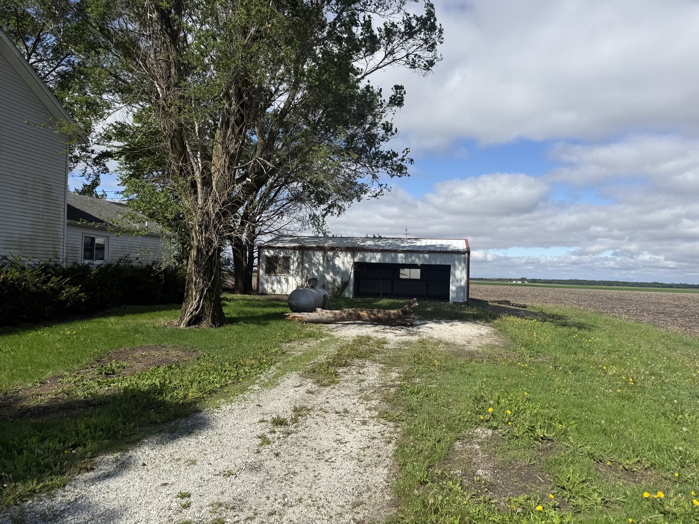 1329 N 1000 East Road, Onarga, IL