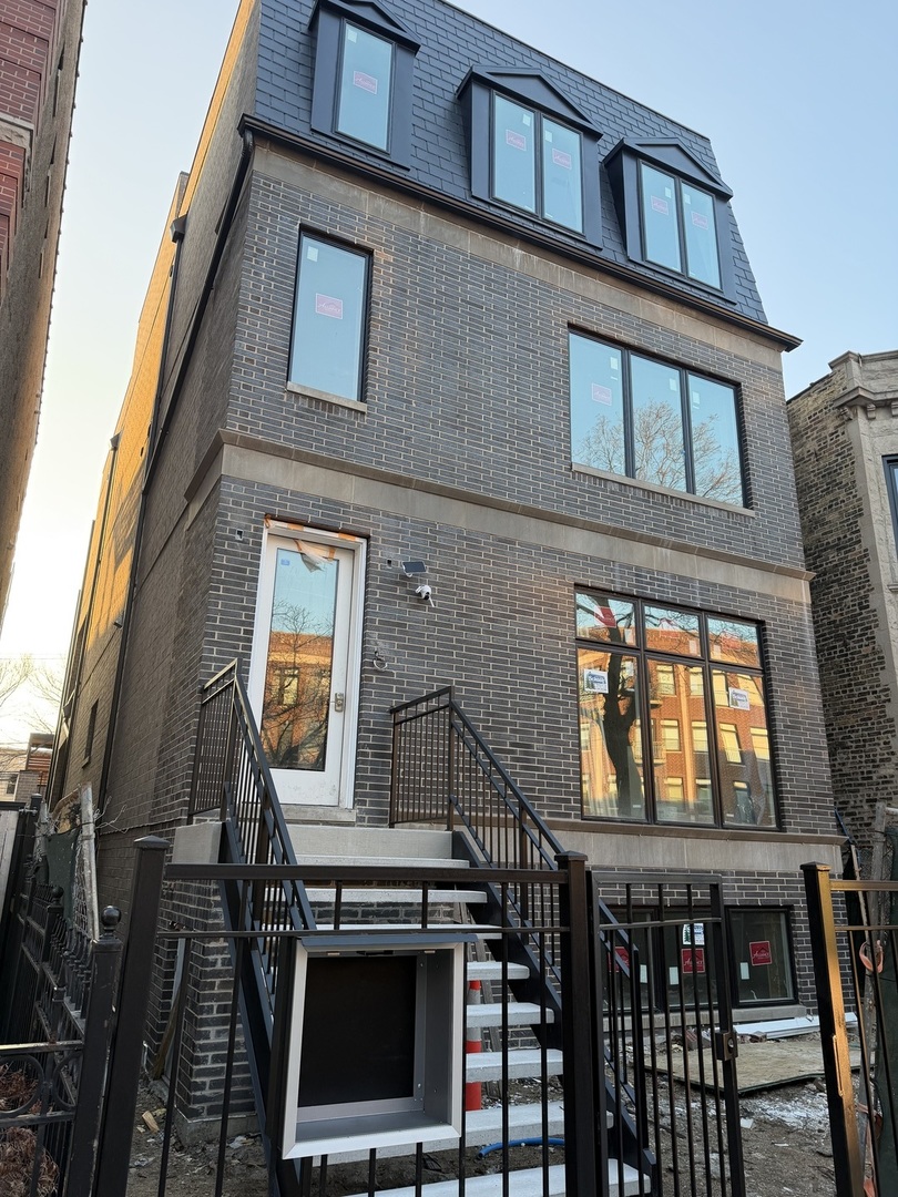 3740 N Racine Avenue #1, Chicago, IL