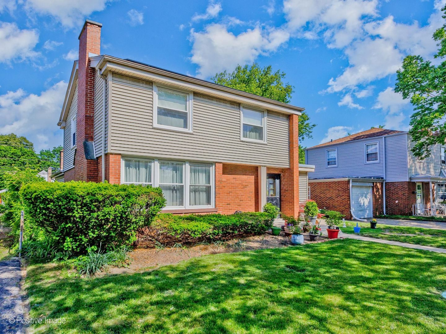 8517 N Crawford Avenue, Skokie, IL